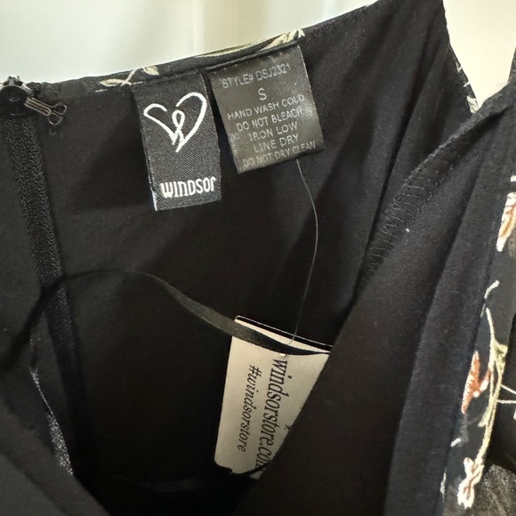 Windsor floral maxi dress - Picture 2 of 4